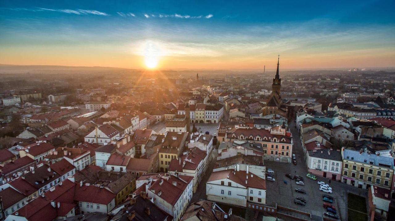 Hotel Tarnovia Tarnów Eksteriør billede